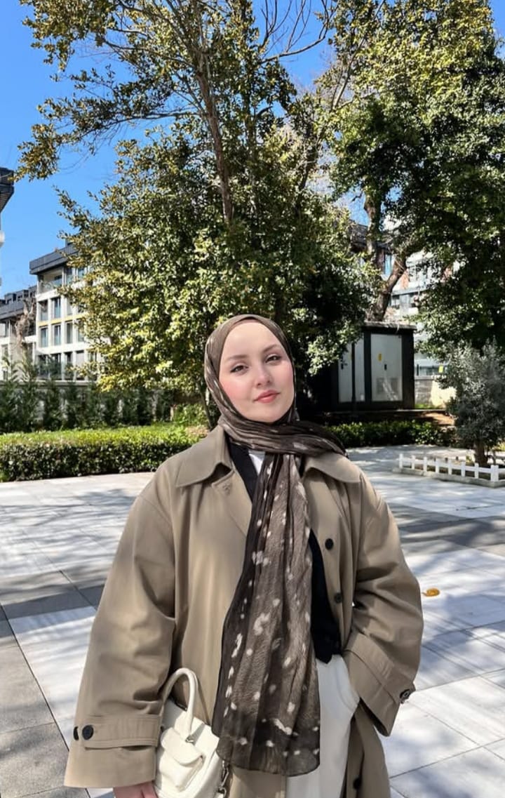 Kavak Meydan Escort Fikriye